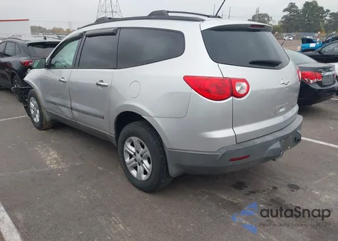 2010 Chevrolet Traverse Ls z USA, uszkodzony, nr VIN 1GNLREED9AJ219490